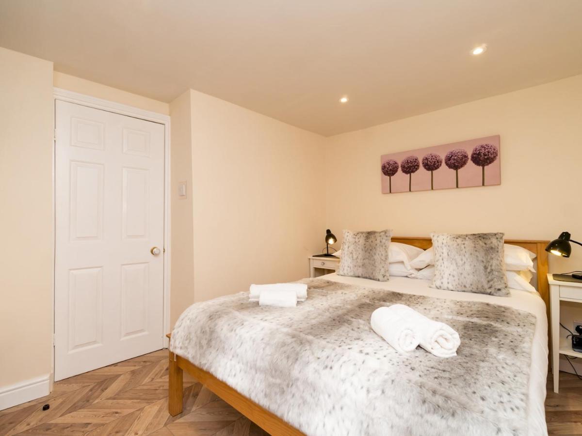 Pass The Keys Lovely 1 Bed Apartment With Free Parking Bath Eksteriør bilde